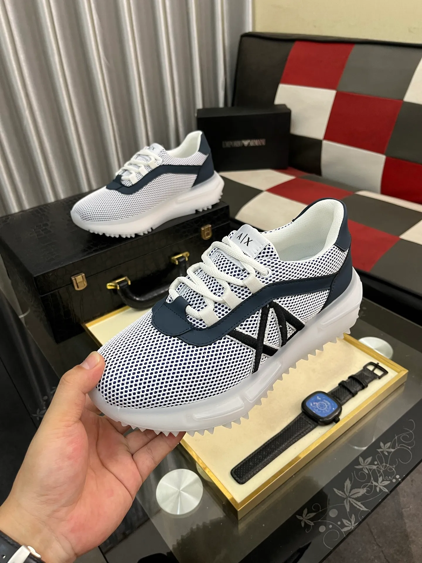 Men's Men's Shoes💰458⌚️⌚️Dior unique modern style sneakers. Counter purchasing 🏃casual leather shoes😍😍 original cowhide leather imported from Italy (refuses to discolor and grind feet) soles: original soles specially provided by the original factory, super cool😍 lace up and walk with wind👍 style design ⚠️ super comfortable and wear-resistant original soles. Just like shooting the real thing 🎬The real thing is better Code number: 38-443️⃣Colors available